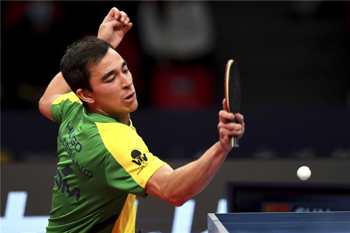 她冲向更高 她冲向更高